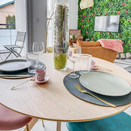 Oiqia Bonnefoy ~ 1 Avec Balcon تولوز