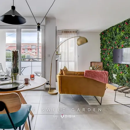 Oiqia Bonnefoy ~ 1 Avec Balcon شقة