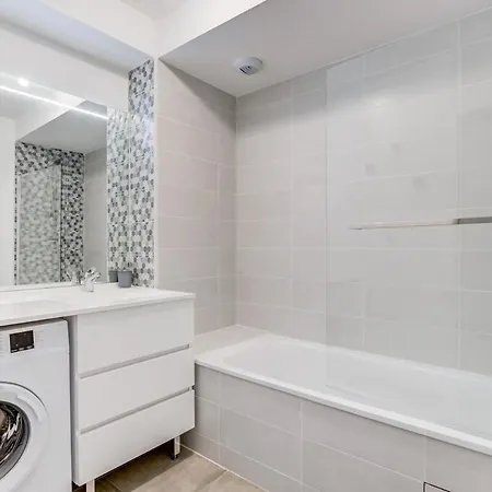 Oiqia Bonnefoy ~ 1 Avec Balcon 아파트 *