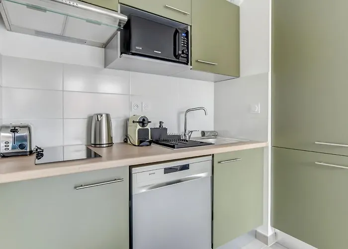 Oiqia Bonnefoy ~ 1 Avec Balcon Appartement *