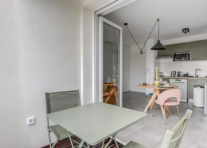 Oiqia Bonnefoy ~ 1 Avec Balcon *