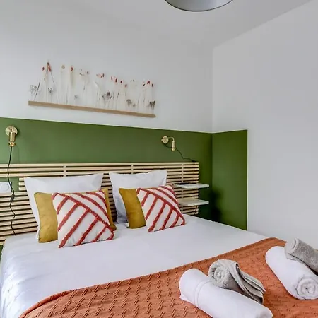 Oiqia Bonnefoy ~ 1 Avec Balcon Apartment